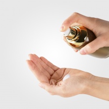 30-100ml亚克力皇冠乳液瓶 定制