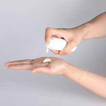 15-50mlpp翘嘴卡扣真空乳液瓶